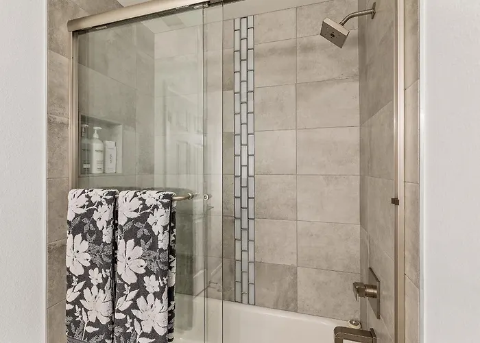Trendy 3br In Sedona: Hot Tub/fire-pit /central Location Ferienhaus