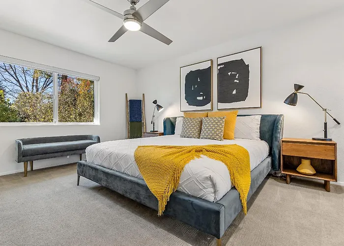 Trendy 3br In Sedona: Hot Tub/fire-pit /central Location *