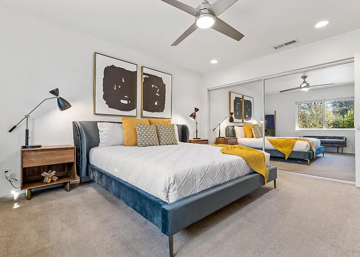 Trendy 3br In Sedona: Hot Tub/fire-pit /central Location Sedona