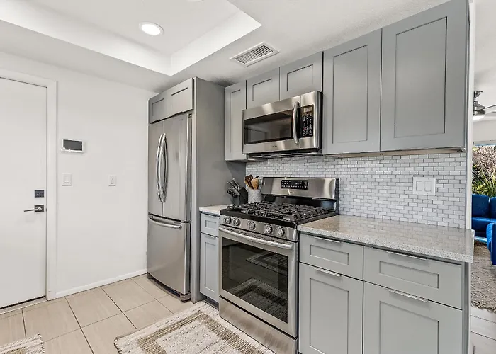 Trendy 3br In Sedona: Hot Tub/fire-pit /central Location